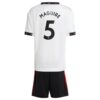 9681 PACK JUNIOR MANCHESTER UNITED EXTERIEUR MAGUIRE. ENSEMBLE MAILLOT ET SHORT 2022 2023