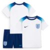 10513 PACK JUNIOR ANGLETERRE DOMICILE. ENSEMBLE MAILLOT ET SHORT 2022 2023