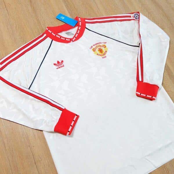 MAILLOT RETRO MANCHESTER UNITED DOMICILE MANCHES LONGUES VAINQUEUR COUPE DES COUPES 1990-1991